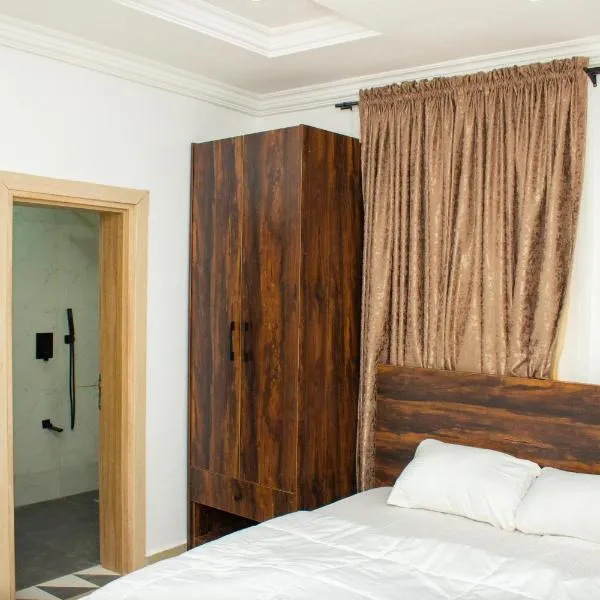 Skenyo Hotel & Apartments, hotel in Ketti