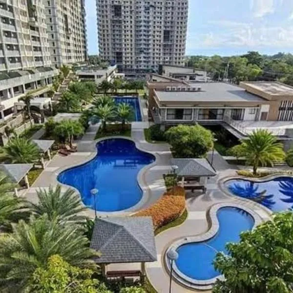 Verdon Parc 2 Bedroom Unit with Big Balcony, ξενοδοχείο σε Davao City