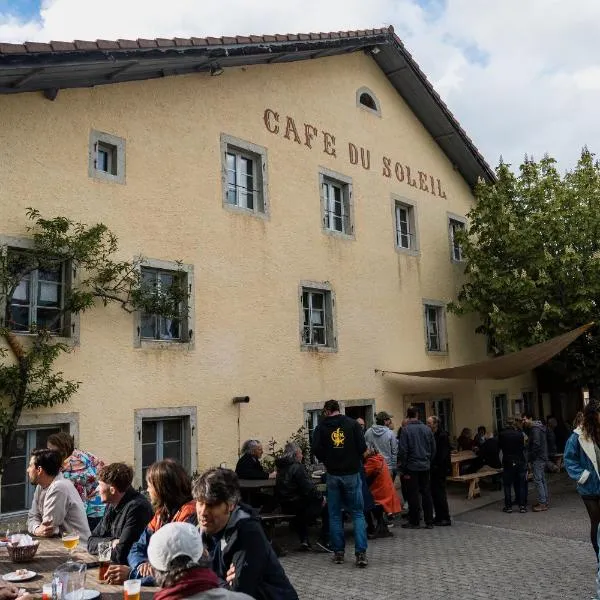 Café du Soleil, hotelli kohteessa Saignelégier