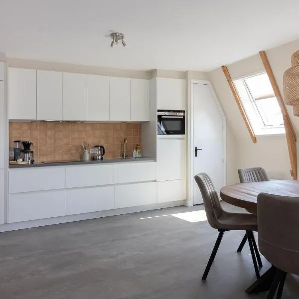 Gezellig appartement, hotel in Burum