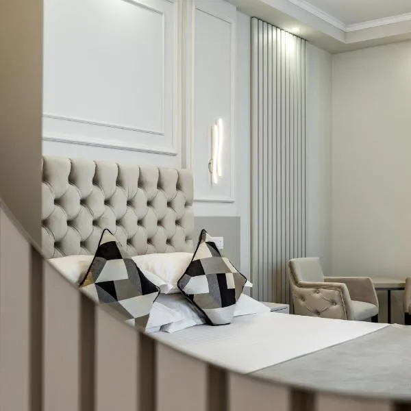 La Strada The Villa, ξενοδοχείο στο Πιτέστι