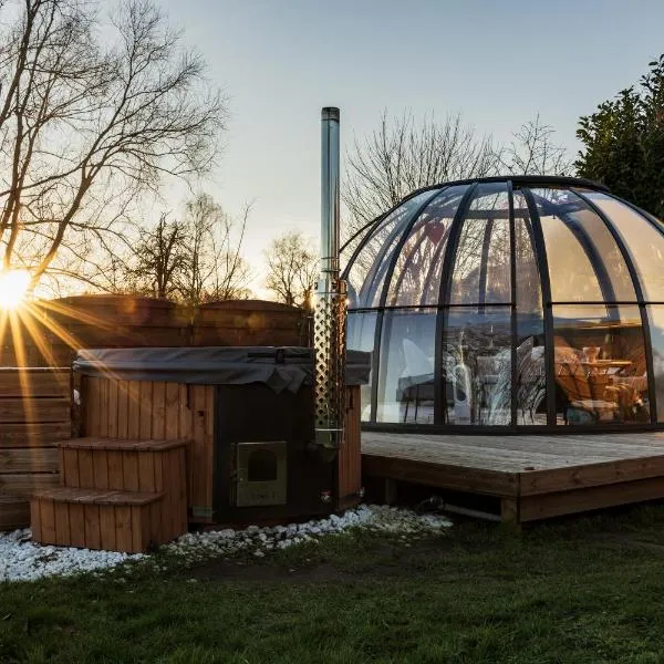 Sphair aux merveilles - Dôme romantique avec vue panoramique sur la nature, hotel in Faimes