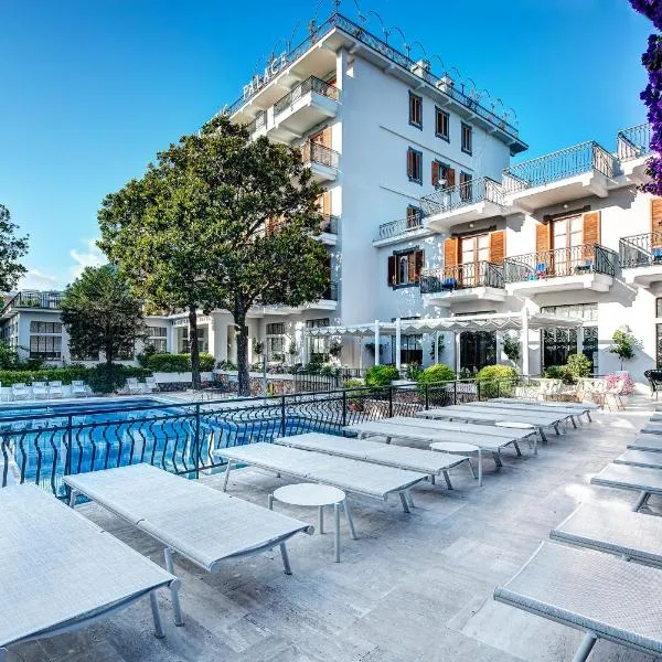Majestic Palace Hotel, khách sạn ở Sant'Agnello