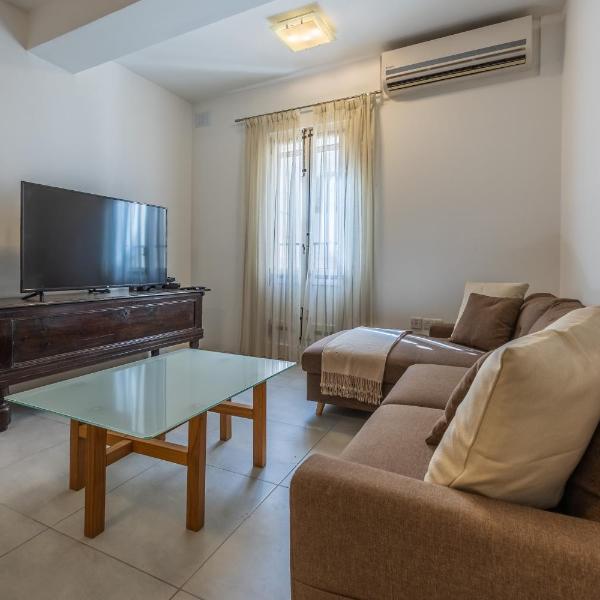 Stunning 1-Bed Apartment In Heart of Valletta, La Valletta
