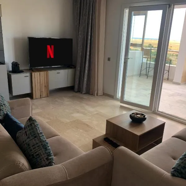 Appartement de luxe avec vue sur mer, hotel a Bouznika
