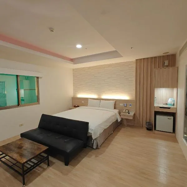 Tou Yuan Motel, hotel in Toufen