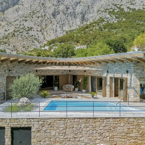 Villa BIOKOVO BAST, hotel en Bast