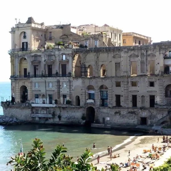 Donn'Anna - appartamento sul mare by Italianhost, viešbutis Neapolyje