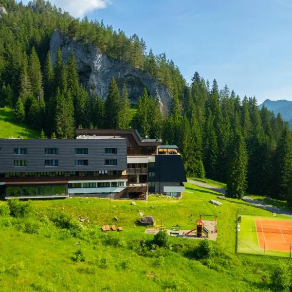 Wellness Hotel Repiska, hótel í Demanovska Dolina