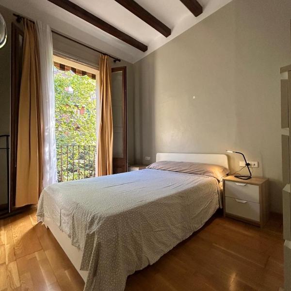 Piso rústico céntrico, Barcelona