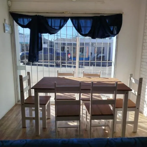 Apartamento centro young, hotel in Young