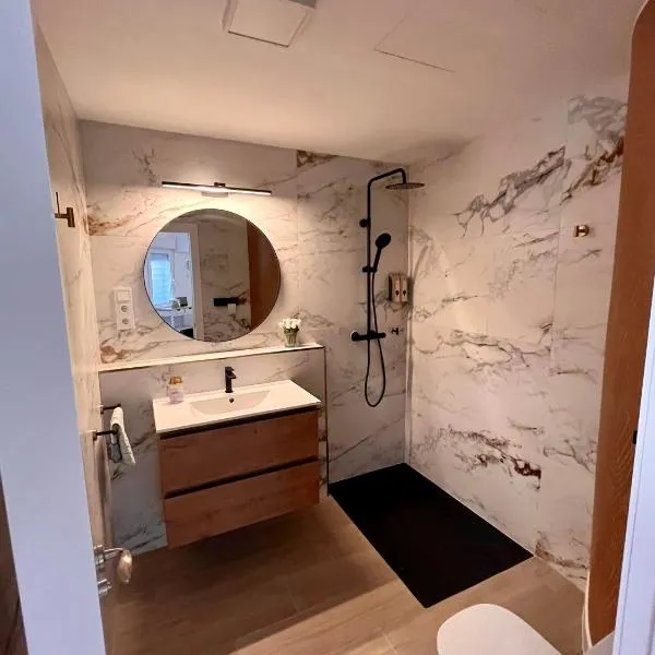 Piso céntrico helicóptero, ξενοδοχείο στη Γρανάδα