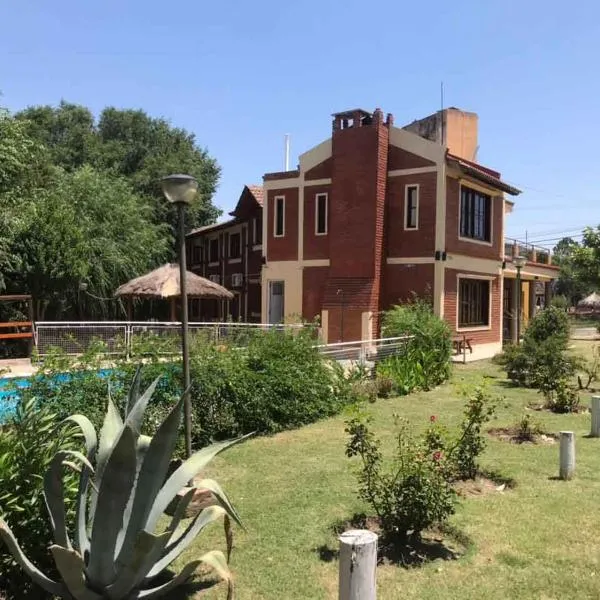 Santo Sol Suites, hotel in Mina Clavero