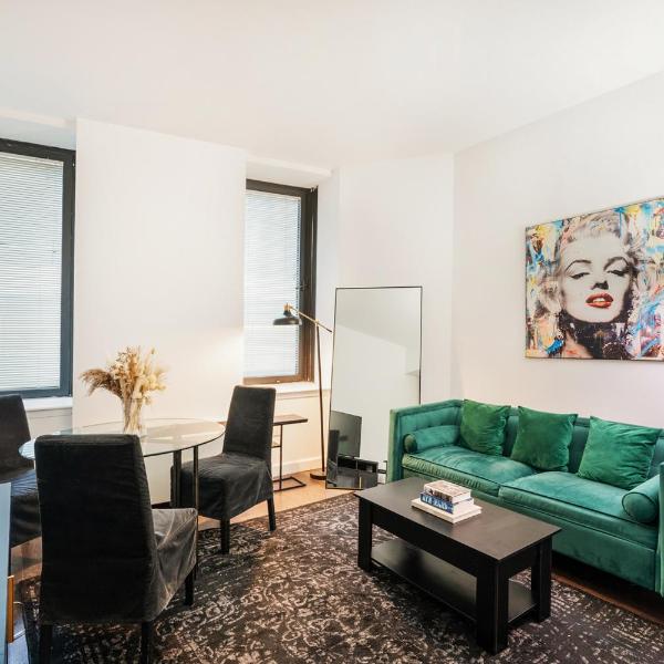 Sleek 1-Bedroom in the Financial Dsitrict, New York