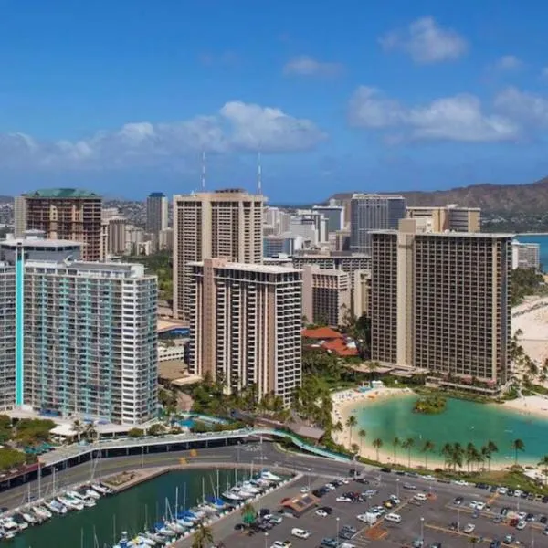 Ilikai Hotel & Luxury Suites, hotel v Honolulu