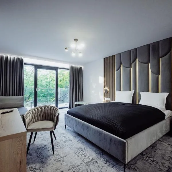 Cristal, ξενοδοχείο σε Ούστκα