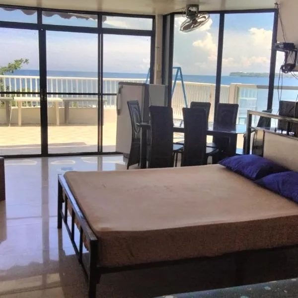 Glass Palace House Rental, hotel in San Vicente