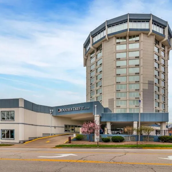 DoubleTree by Hilton Jefferson City、ジェファーソンシティのホテル