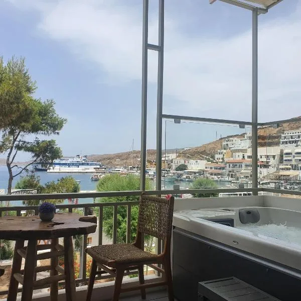 Sapphire Kythnos Suites, hotell sihtkohas Mérichas