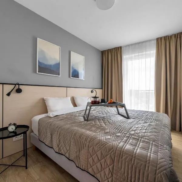 Warsaw National Stadium Apt - Parking, Workspace - by Rentujemy, hotel in Warschau