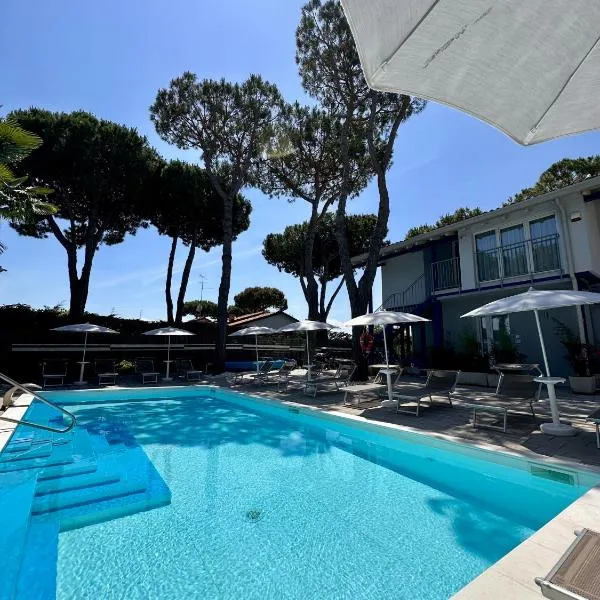 Blue Inn Residence e B&B, hotel in Lido delle Nazioni