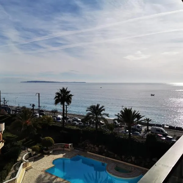 Appartement en bord de mer โรงแรมในคานส์