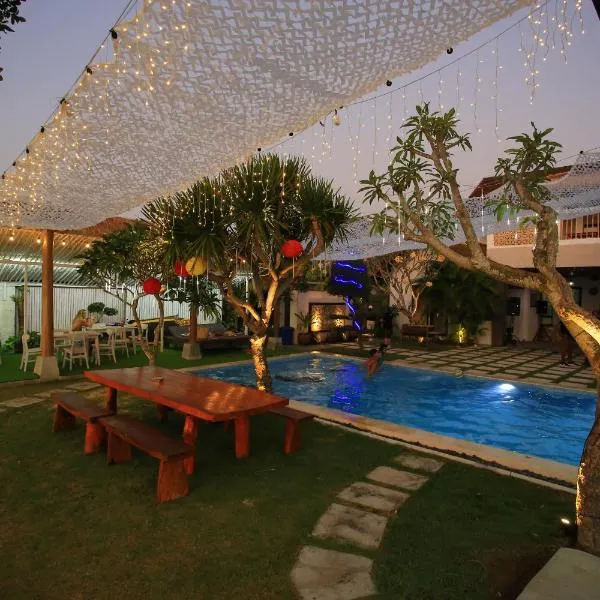 3 Monkeys Lembongan Studio apartments gym recovery centre, Hotel in Nusa Lembongan