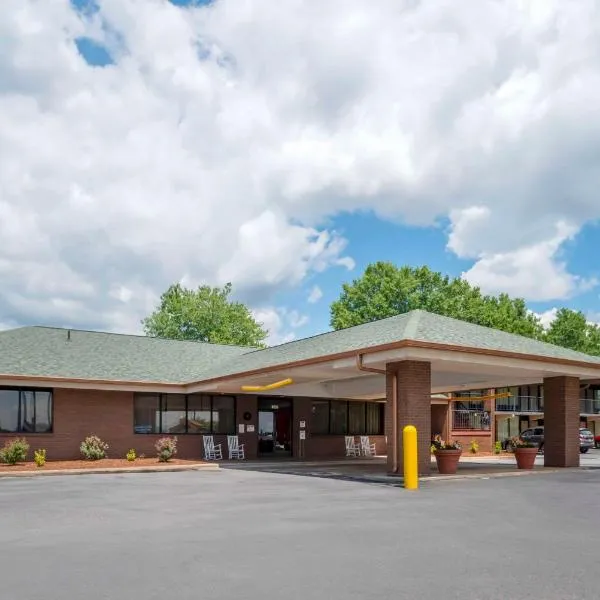 Quality Inn near Speedway, hôtel à Wilkesboro