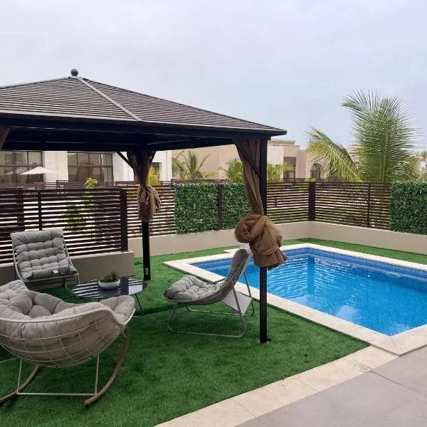 Hawana VIP Villa - with Private Swimming Pool, ξενοδοχείο σε Ma‘mūrah