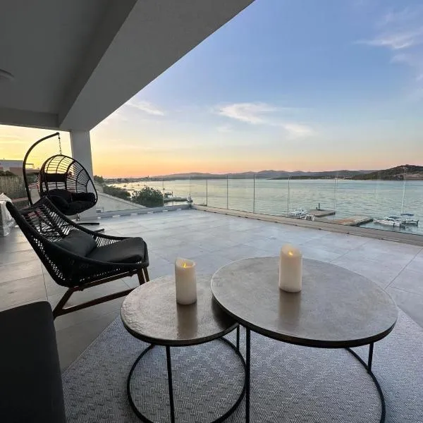Luxury apartment Betina, hotel in Betina