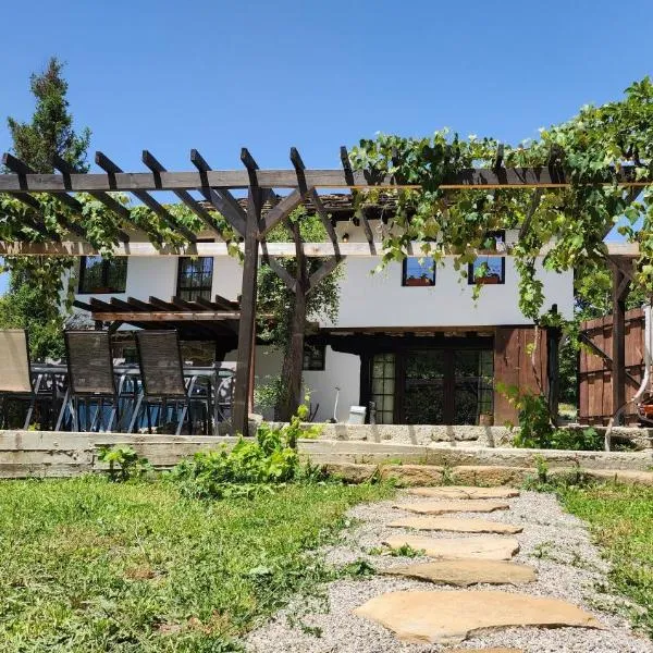 Къща за гости Роден Балкан, hôtel à Karalite