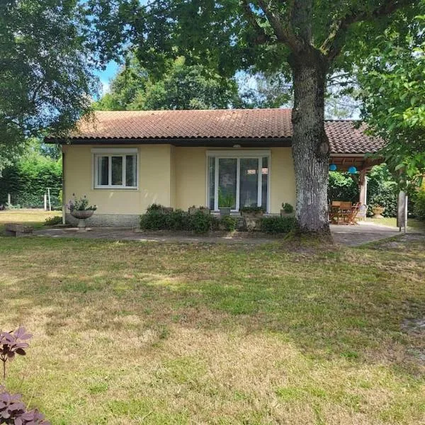La petite Landaise, hotel en Sanguinet