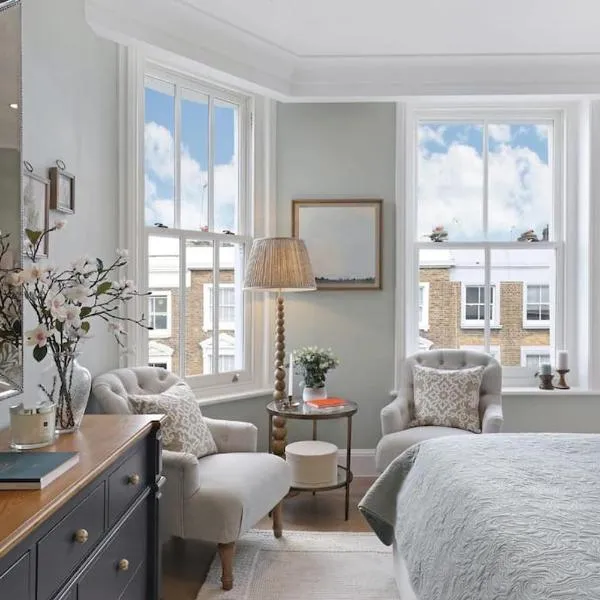 3 Bed Corner House Portobello Rd, hotel din Londra