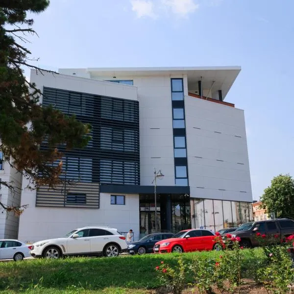 Hotel Lupa by Bueno, hotel v destinaci Constanţa