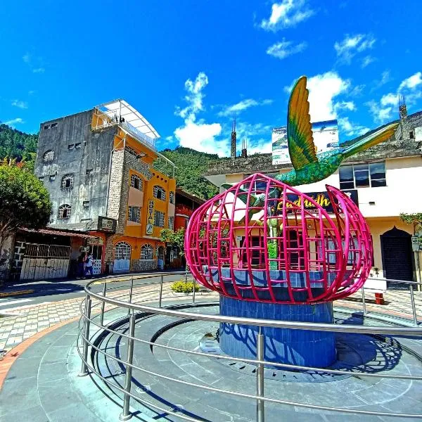 Hotel Amazonia y sol, hotel v destinaci Baños