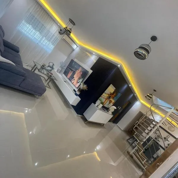 Apartamento completo con jacuzzi y gazebo – hotel w mieście Santo Domingo