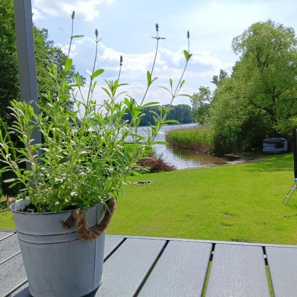 Domek II nad jeziorem OSTOJA Mrągowo-Krzywe mazury, hotel in Mrągowo