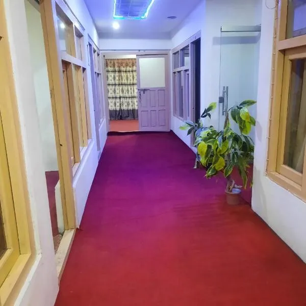HOTEL HIGHLANDER INN SKARDu – hotel w mieście Skardu