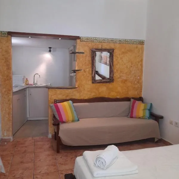 A Lodge, ξενοδοχείο στην Τήνο Χώρα