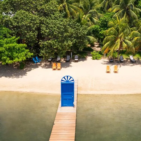 Puerta Azul, hotel in Sandy Bay