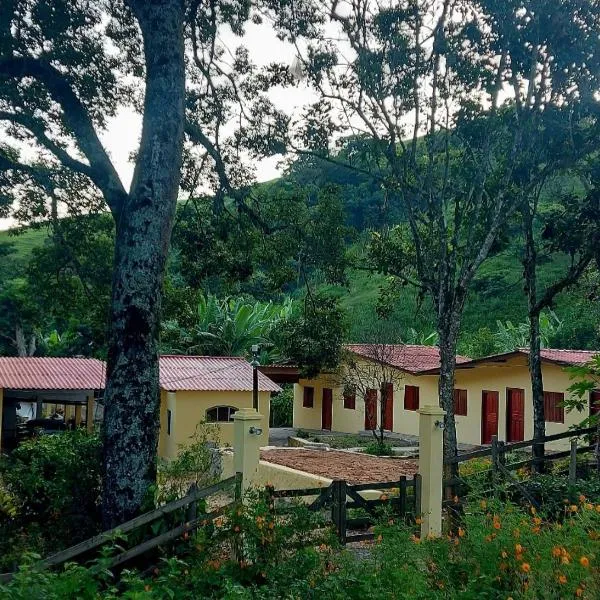 Pousada Sítio Monte Sinai, hotel v destinaci São José do Barreiro