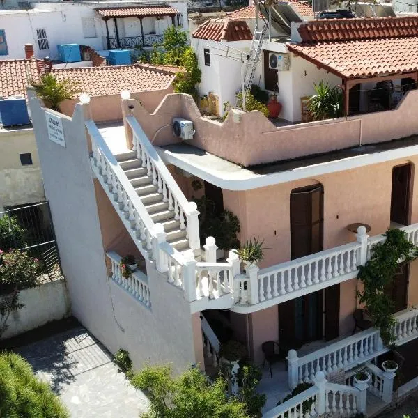 Manolis Maria Flitzani Studios, hotel a Fourni Ikarias