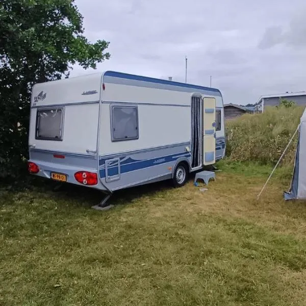 Caravan Petiet, hotel in Buren