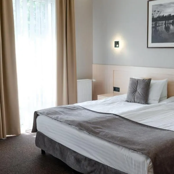 Nota Bene Hotel & Restaurant、リヴィウのホテル