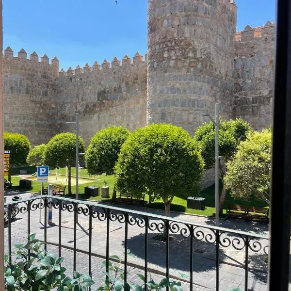 El balcón de la Muralla, hotel in Avila