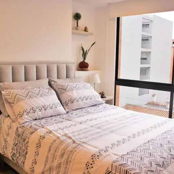 Apartaestudio cerca a Unicentro, hotel in Bogotá