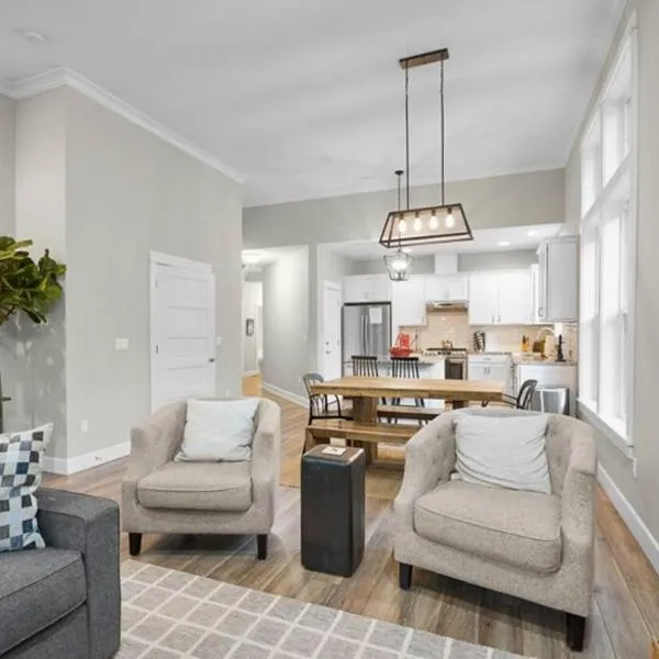 Modern Retreat in Mt Hood Oregon Resort, hôtel à Welches