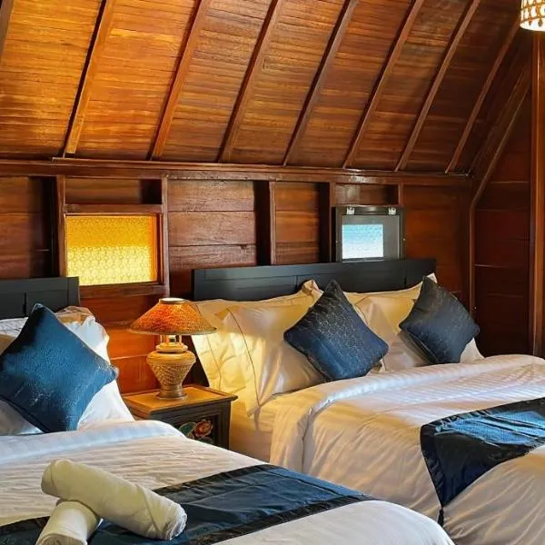Golden Chenang Village, hotel v destinaci Pantai Cenang