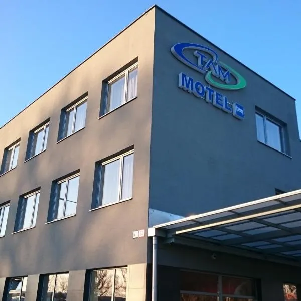 TaM Autohof Malacky, hotel i Malacky