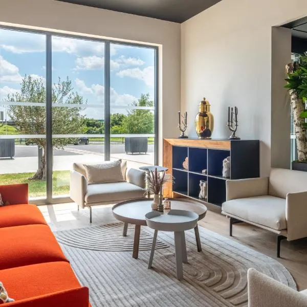 Kyriad Chateauroux Nord - Aéroport, hotel en Déols